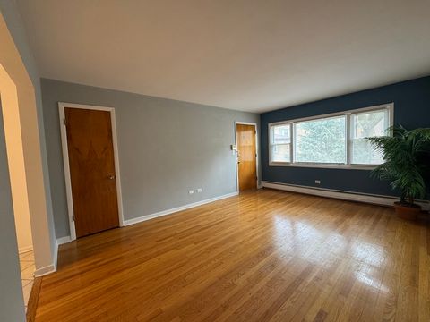 Tiny photo for 4456 W Gunnison Street #2A, Chicago, IL 60630 (MLS # 12453800)