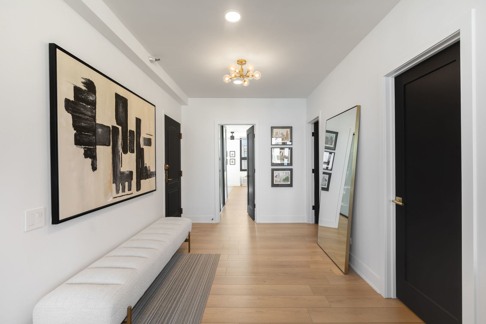 221 E Walton Place 19E