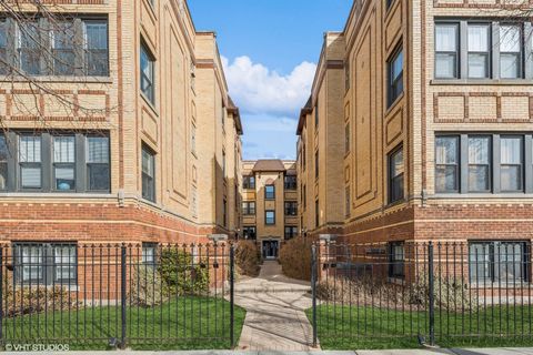 4337 N Troy Street 3W Chicago IL 60618