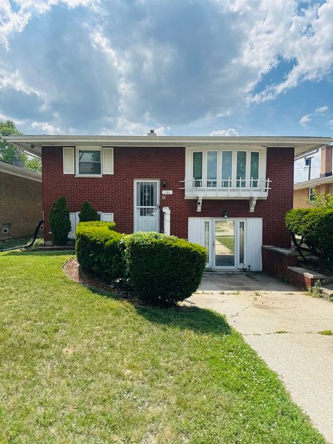 Photo of 360 Chappel Avenue, Calumet City, IL 60409 (MLS # 12410175)