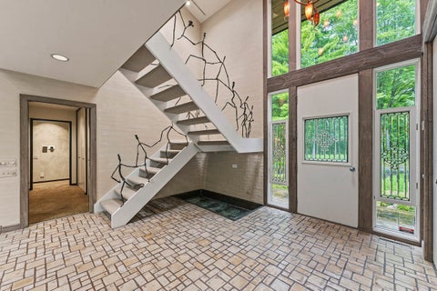 Tiny photo for 560 Thornmeadow Road, Riverwoods, IL 60015 (MLS # 12753993)