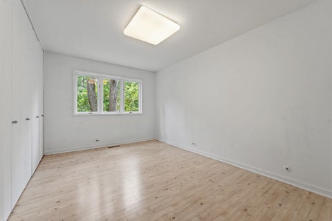 Tiny photo for 560 Thornmeadow Road, Riverwoods, IL 60015 (MLS # 12753993)