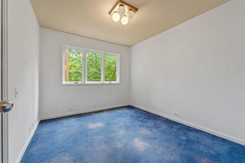 Tiny photo for 560 Thornmeadow Road, Riverwoods, IL 60015 (MLS # 12753993)