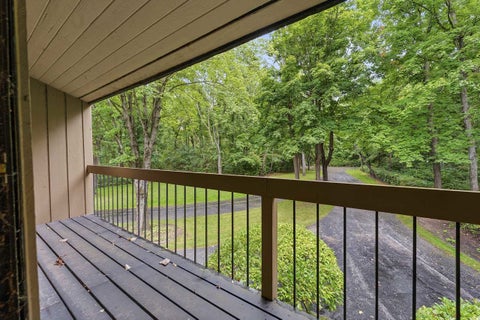 Tiny photo for 560 Thornmeadow Road, Riverwoods, IL 60015 (MLS # 12753993)