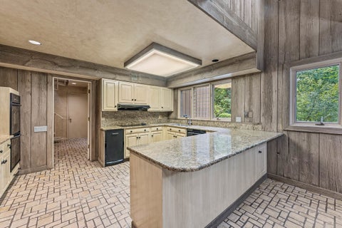 Tiny photo for 560 Thornmeadow Road, Riverwoods, IL 60015 (MLS # 12753993)