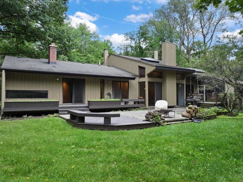 Tiny photo for 560 Thornmeadow Road, Riverwoods, IL 60015 (MLS # 12753993)