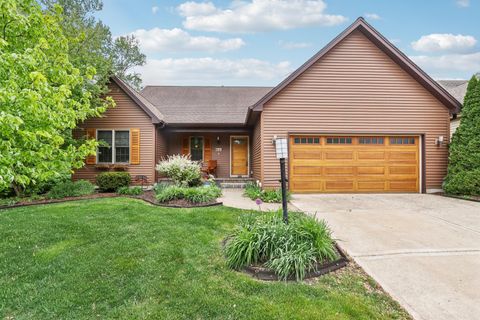 840 Southview Drive Woodstock IL 60098