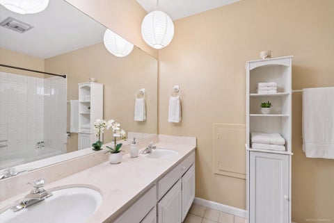 Tiny photo for 17W467 Portsmouth Drive, Darien, IL 60561 (MLS # 12749618)