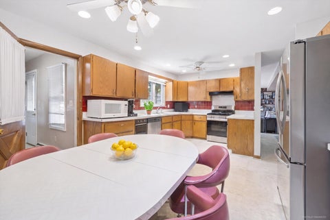 Tiny photo for 17W467 Portsmouth Drive, Darien, IL 60561 (MLS # 12749618)