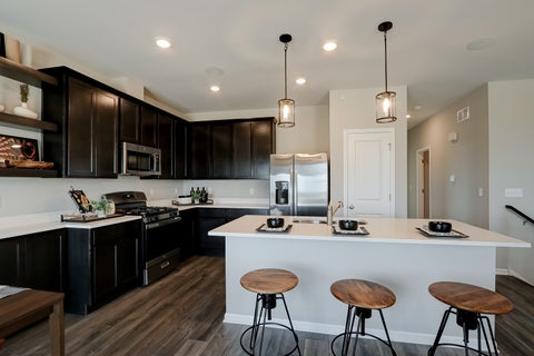 Tiny photo for 402 Comstock Road, South Elgin, IL 60177 (MLS # 12665613)