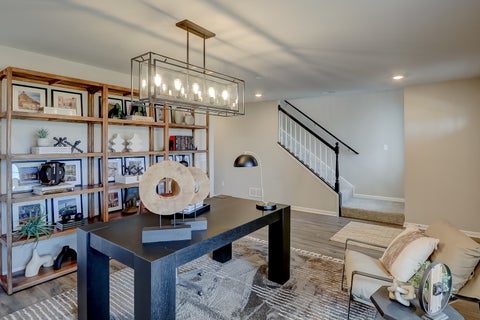 Tiny photo for 402 Comstock Road, South Elgin, IL 60177 (MLS # 12665613)