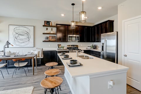 Tiny photo for 402 Comstock Road, South Elgin, IL 60177 (MLS # 12665613)