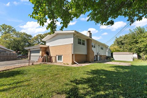 Tiny photo for 18849 Jamie Court, Homewood, IL 60430 (MLS # 12518318)