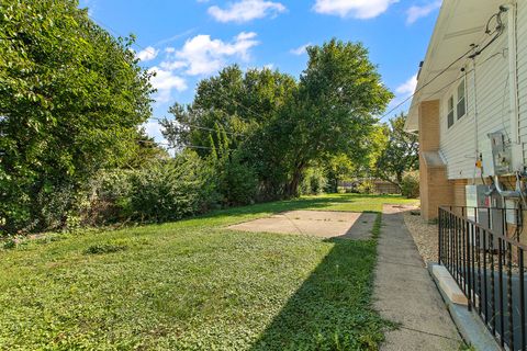 Tiny photo for 18849 Jamie Court, Homewood, IL 60430 (MLS # 12518318)