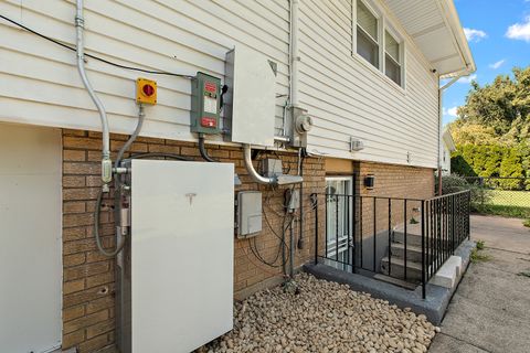 Tiny photo for 18849 Jamie Court, Homewood, IL 60430 (MLS # 12518318)