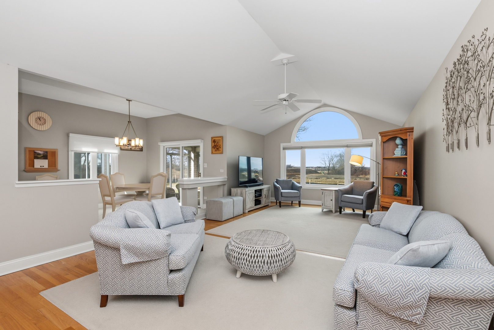 16236 Hummingbird Hill Drive