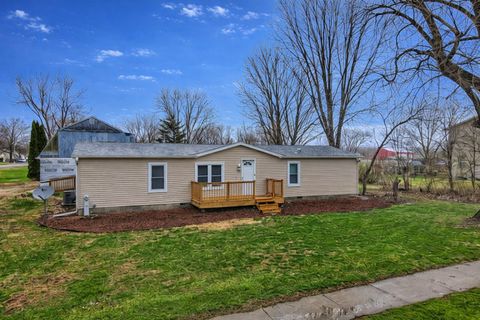 133 South Street Seneca IL 61360