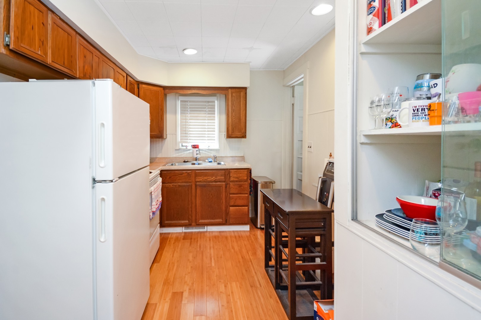 Bloomington, Illinois 61701, United States, 3 Bedrooms Bedrooms, ,3 BathroomsBathrooms,Residential,Active,195618