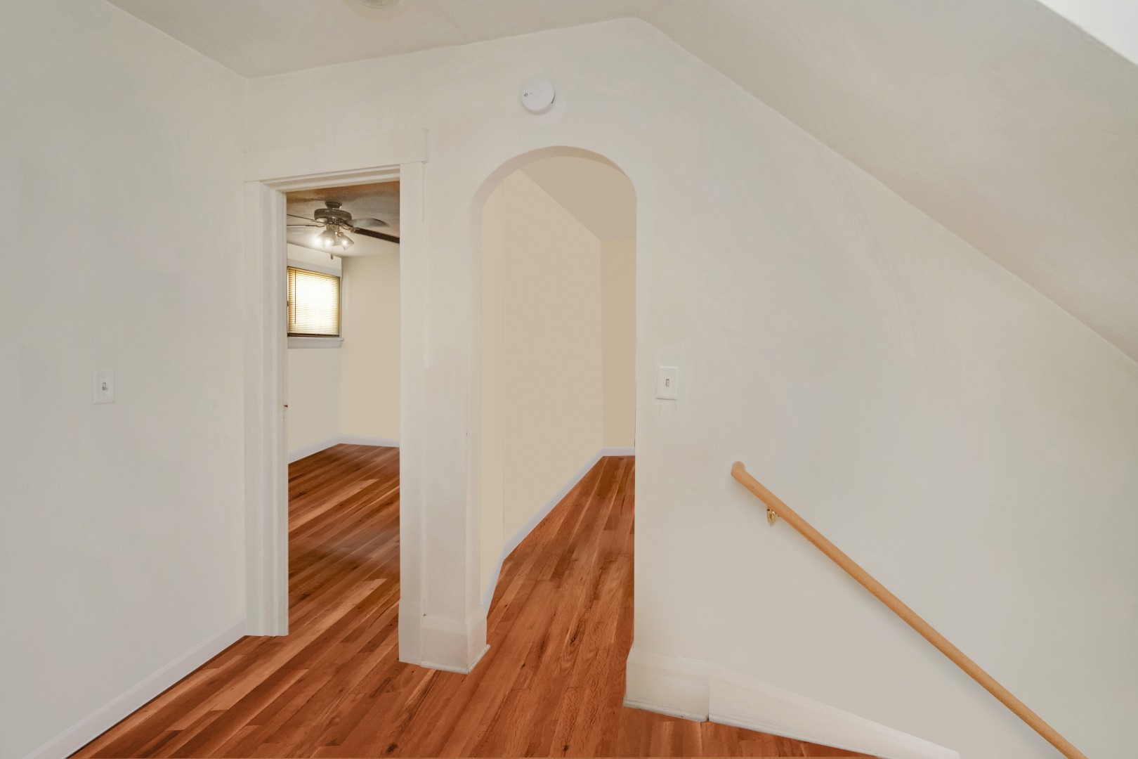 Bloomington, Illinois 61701, United States, 3 Bedrooms Bedrooms, ,3 BathroomsBathrooms,Residential,Active,195618