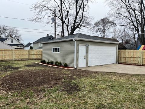 Tiny photo for 805 Helmholz Avenue, Waukegan, IL 60085 (MLS # 12541825)