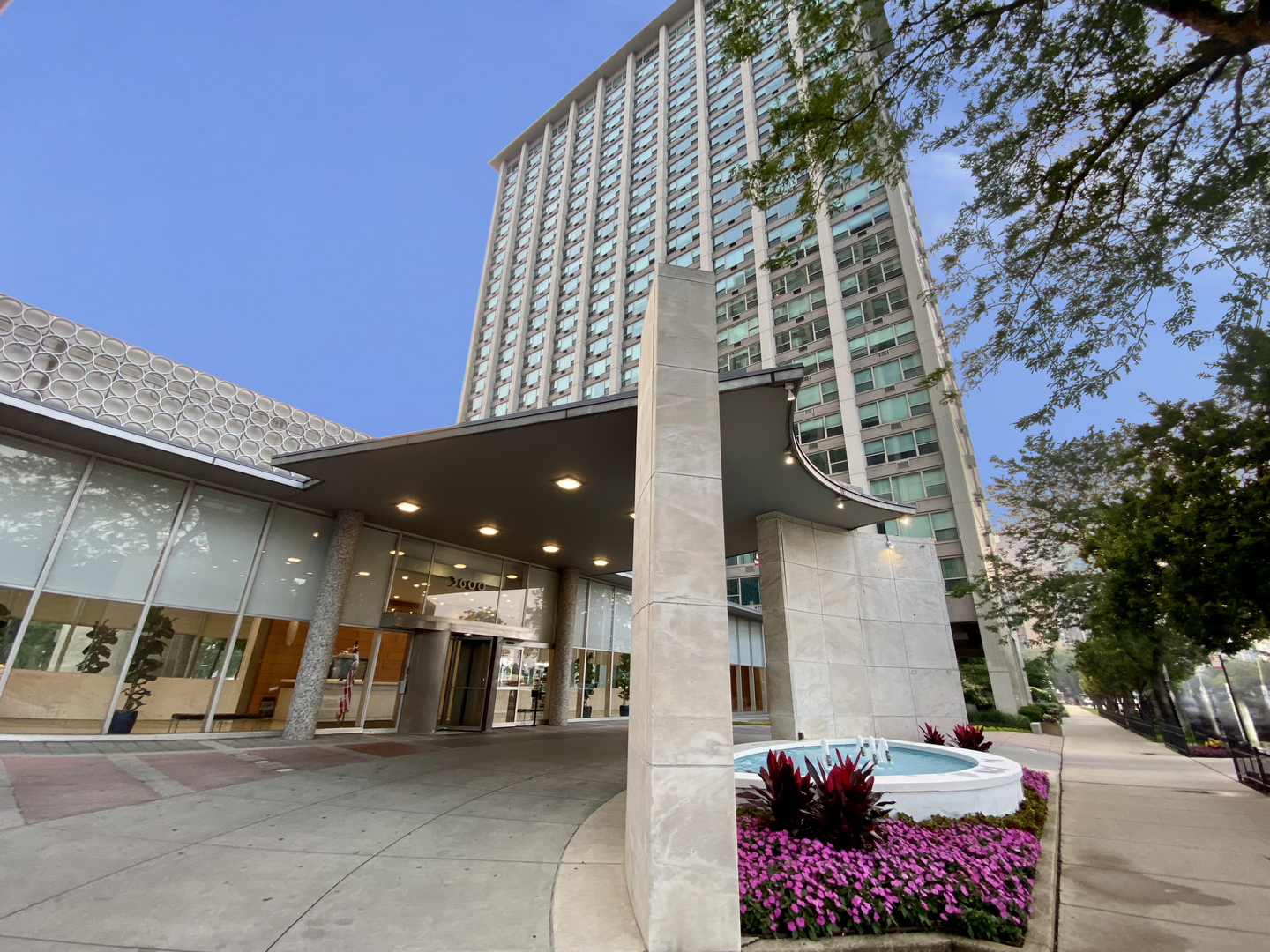 3600 N Lake Shore Drive 1821