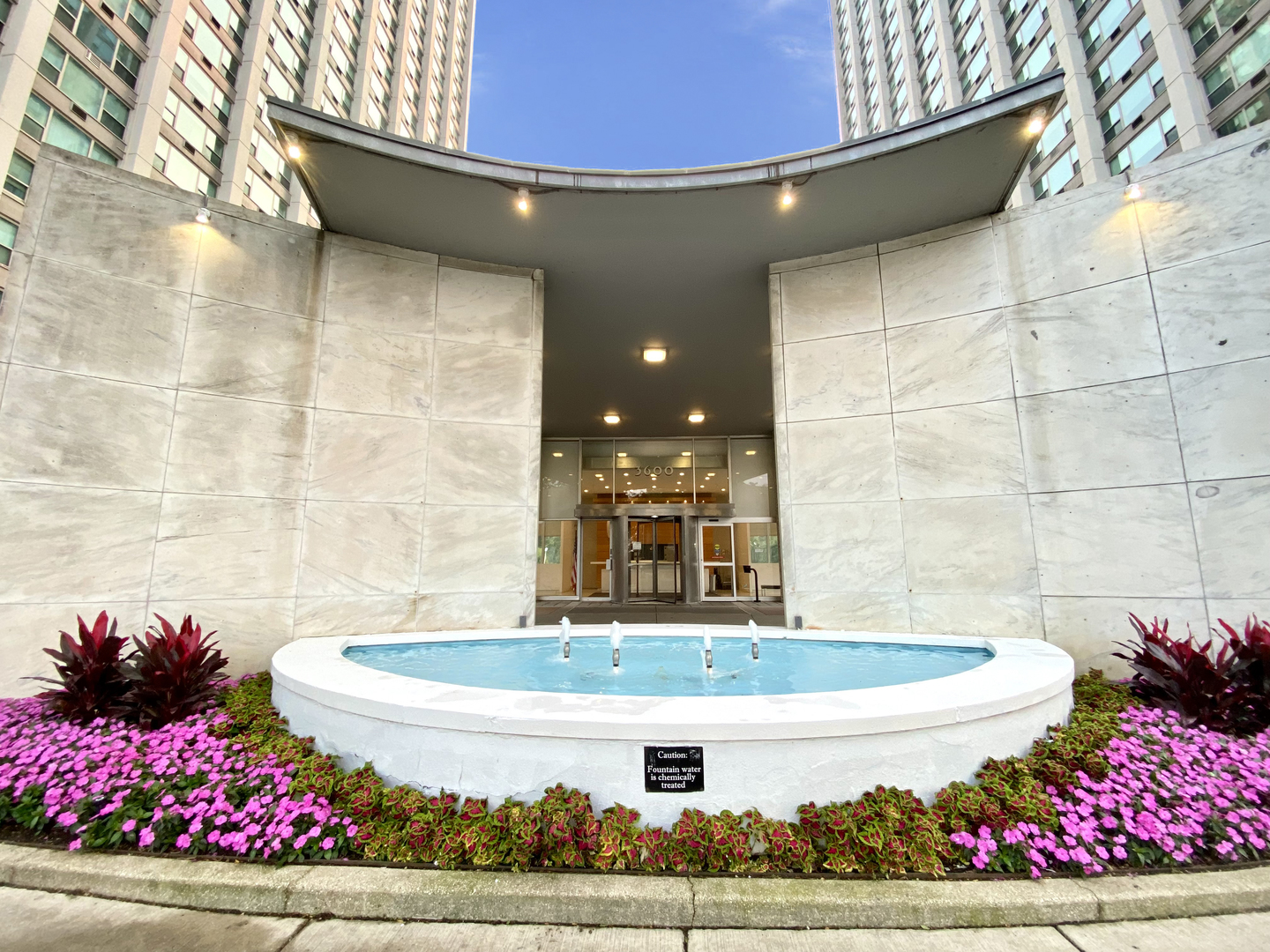 3600 N Lake Shore Drive 1821