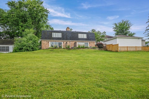 Tiny photo for 422 E Russell Street #422-424, Barrington, IL 60010 (MLS # 12682836)