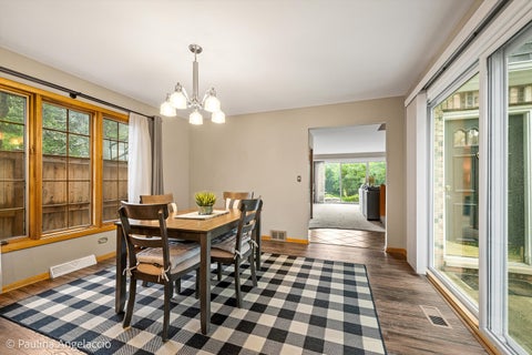 Tiny photo for 422 E Russell Street #422-424, Barrington, IL 60010 (MLS # 12682836)