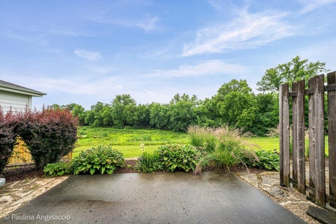 Tiny photo for 422 E Russell Street #422-424, Barrington, IL 60010 (MLS # 12682836)