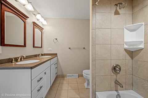 Tiny photo for 422 E Russell Street #422-424, Barrington, IL 60010 (MLS # 12682836)