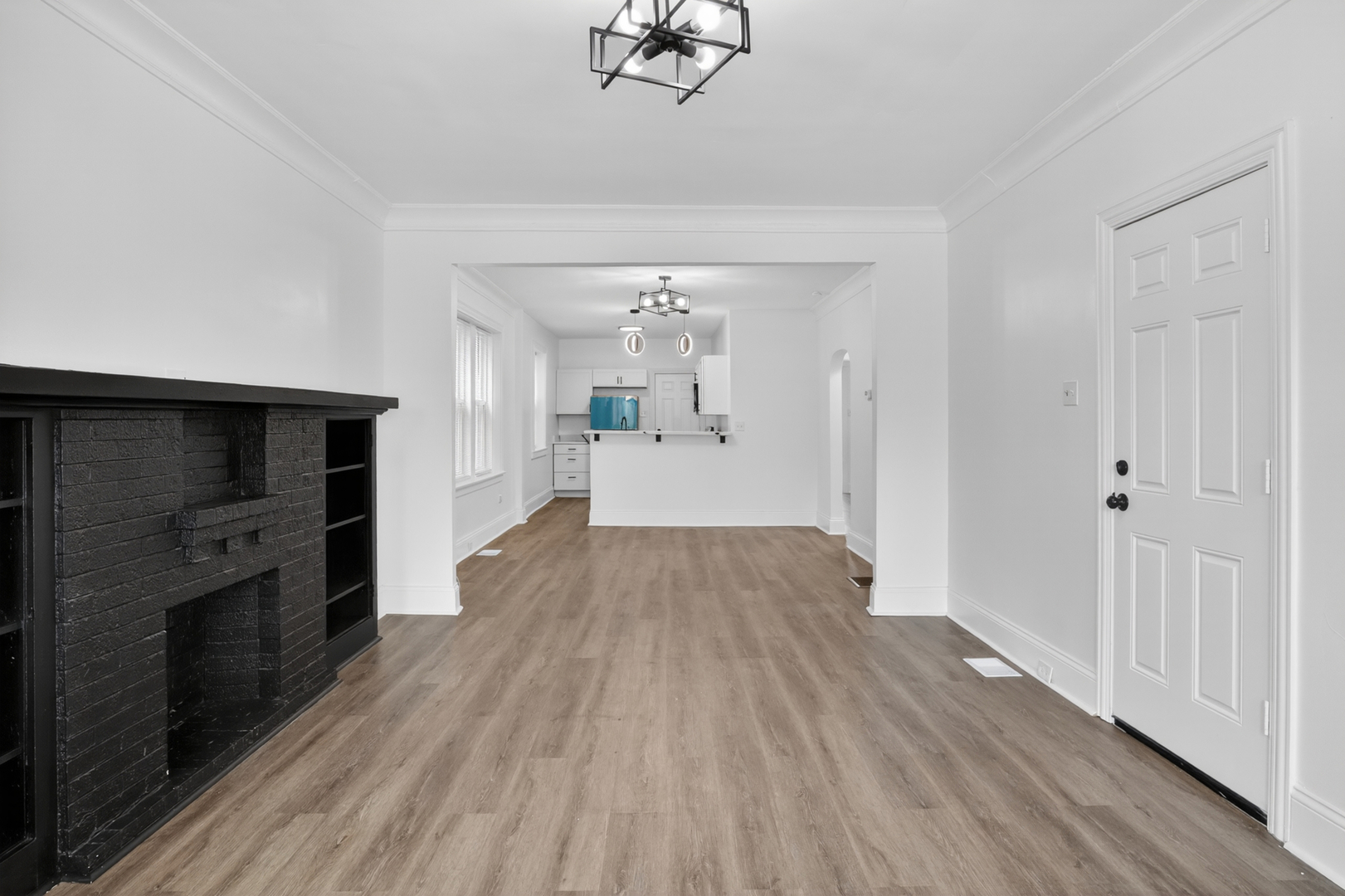 7148 S Eberhart Avenue