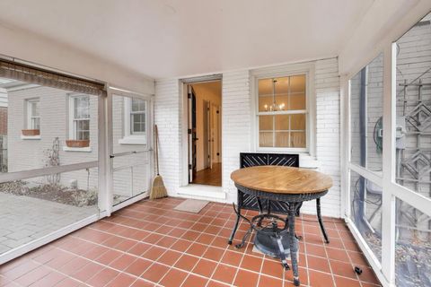 Tiny photo for 621 E Grove Street, Arlington Heights, IL 60005 (MLS # 12609369)