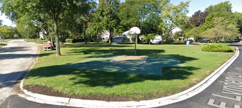 Tiny photo for 621 E Grove Street, Arlington Heights, IL 60005 (MLS # 12609369)