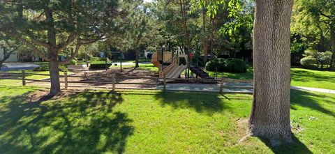 Tiny photo for 621 E Grove Street, Arlington Heights, IL 60005 (MLS # 12609369)