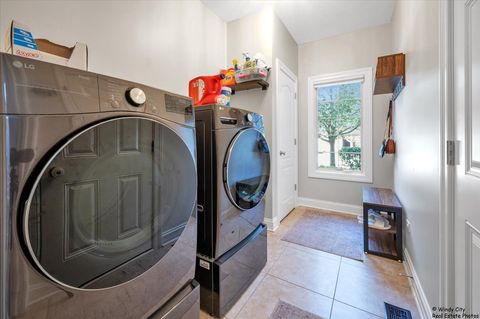 Tiny photo for 2453 Nicola Court, Addison, IL 60101 (MLS # 12512174)