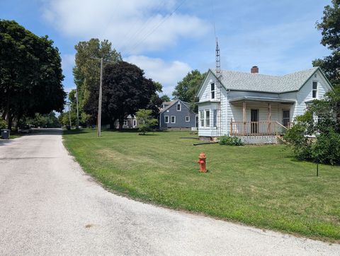 Tiny photo for 207 S Center Street, Sadorus, IL 61872 (MLS # 12430760)