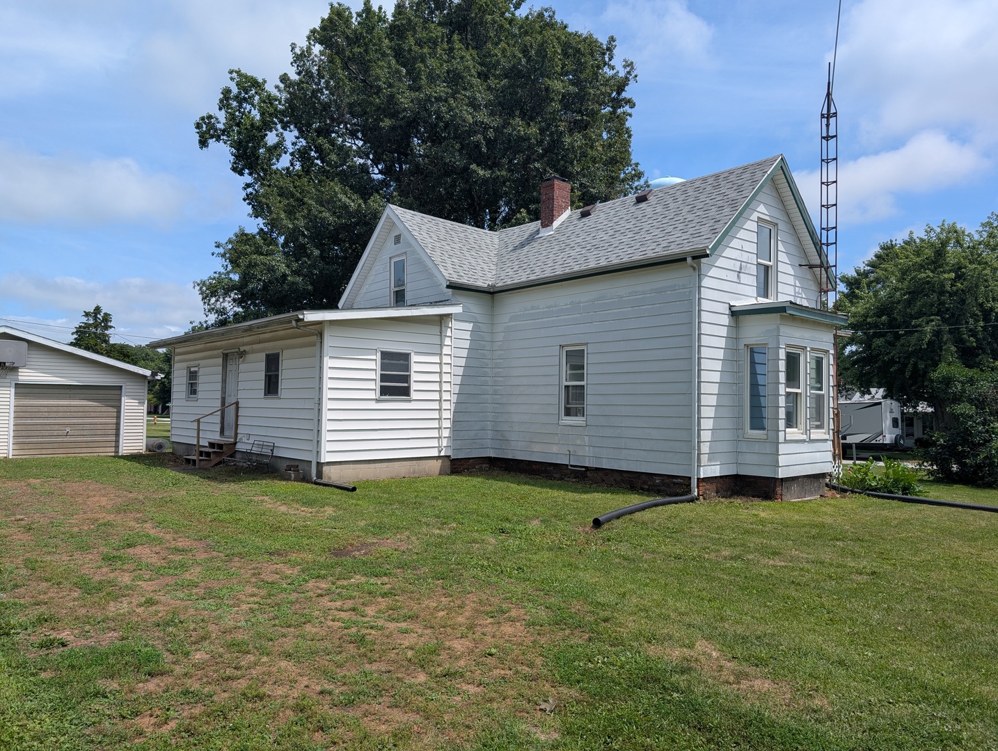 207 S Center Street