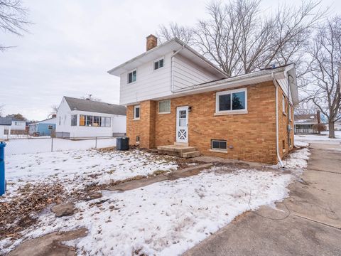 Tiny photo for 1466 Wood Street, Crete, IL 60417 (MLS # 12561105)