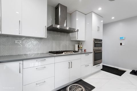 Tiny photo for 7030 Foster Street, Morton Grove, IL 60053 (MLS # 12525502)