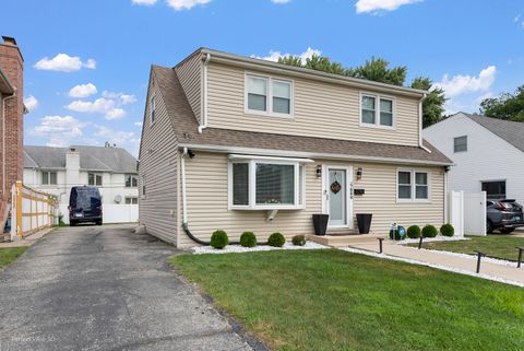 Tiny photo for 7030 Foster Street, Morton Grove, IL 60053 (MLS # 12525502)