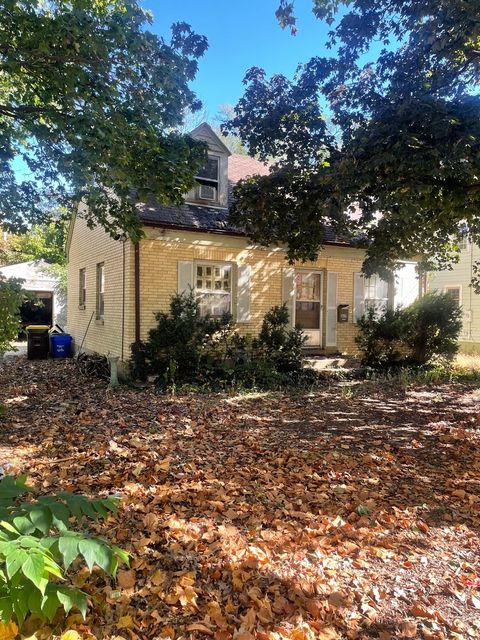 Tiny photo for 1619 Evergreen Street, Rockford, IL 61101 (MLS # 12491095)