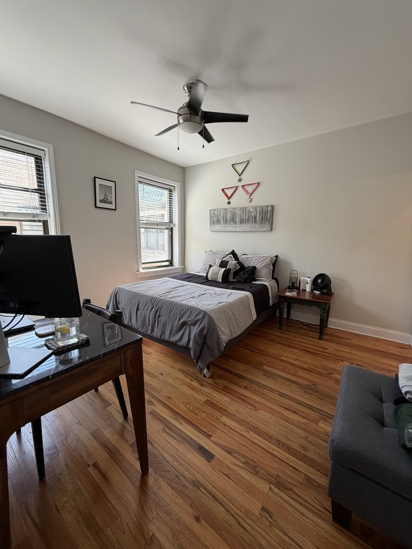 631 W ROSCOE Street M1