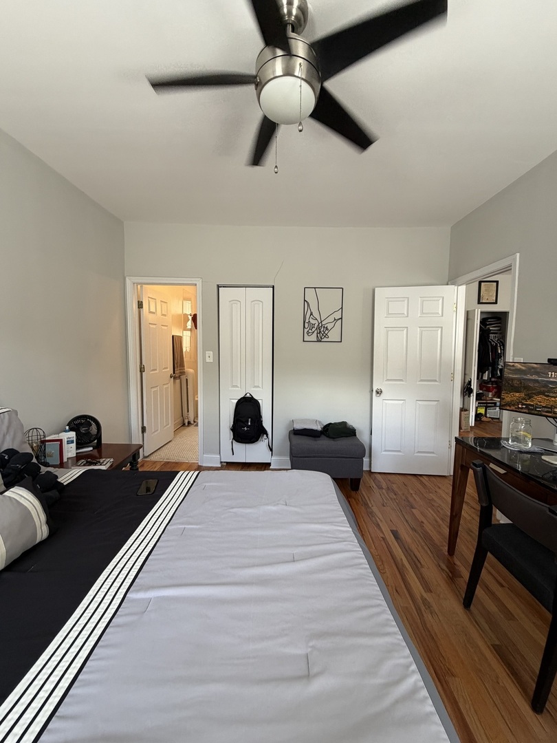 631 W ROSCOE Street M1