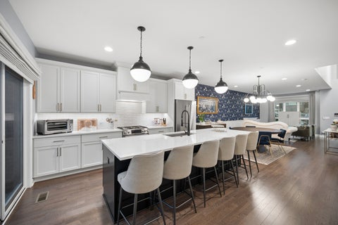 Tiny photo for 1279 Gateway Court, Northbrook, IL 60062 (MLS # 12753587)