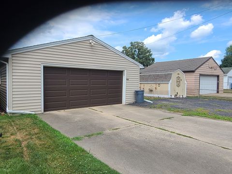 Tiny photo for 1331 W Washington Street, Ottawa, IL 61350 (MLS # 12419598)