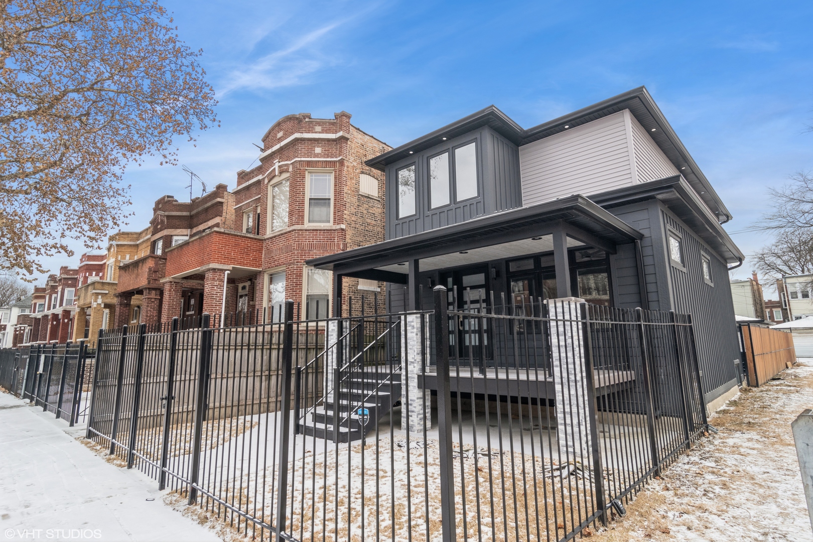 5337 W Monroe Street