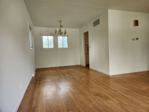 Tiny photo for 629 Jonquil Avenue, Lisle, IL 60532 (MLS # 12639254)