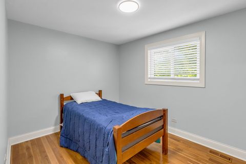 Tiny photo for 18w266 Knollwood Lane, Villa Park, IL 60181 (MLS # 12648705)