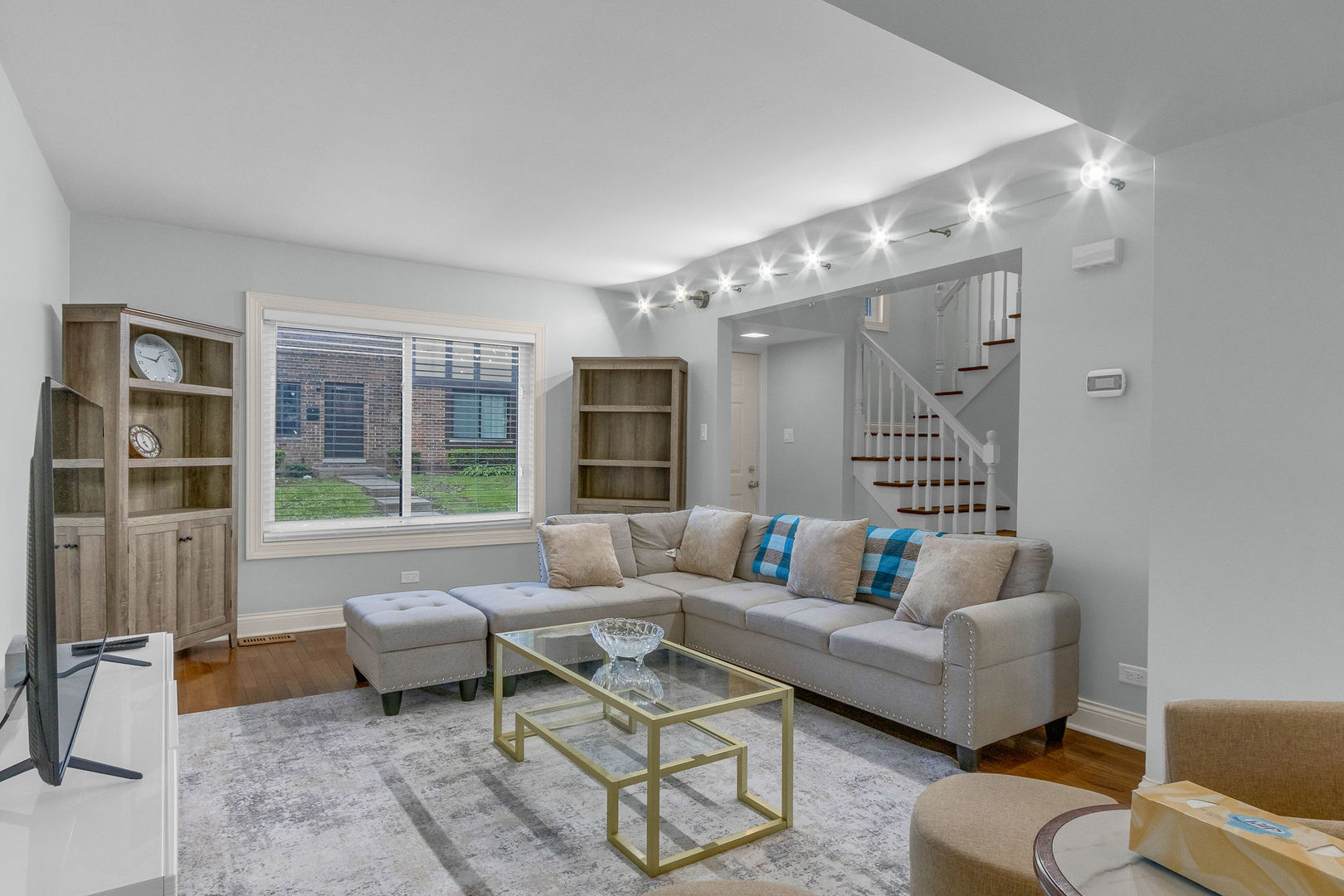 18w266 Knollwood Lane