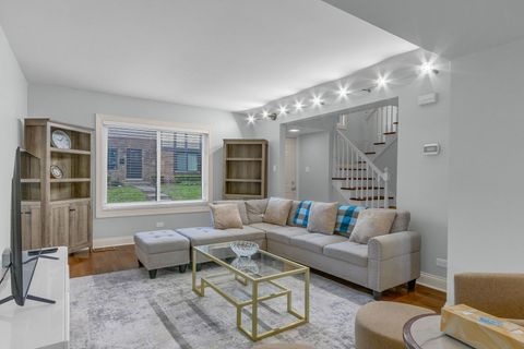 Tiny photo for 18w266 Knollwood Lane, Villa Park, IL 60181 (MLS # 12648705)